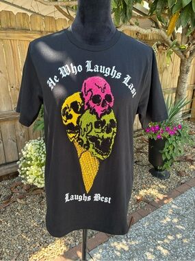 Super Massive Black Skull Ice Cream Cone Graphic Tee | Womens M | like new